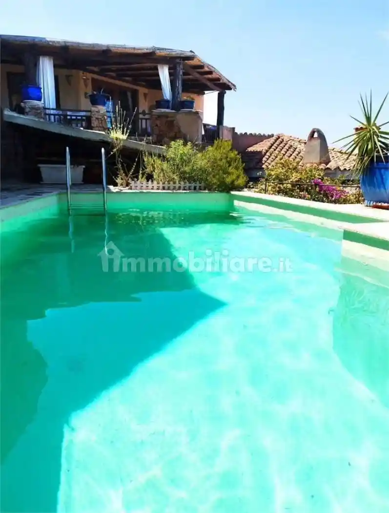 Villa in vendita a Loiri Porto San Paolo