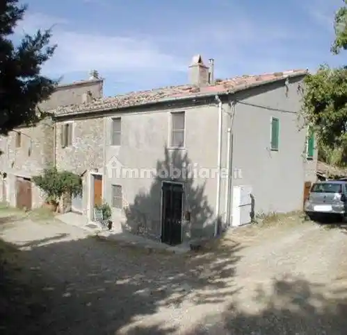 Appartamento in vendita a Semproniano