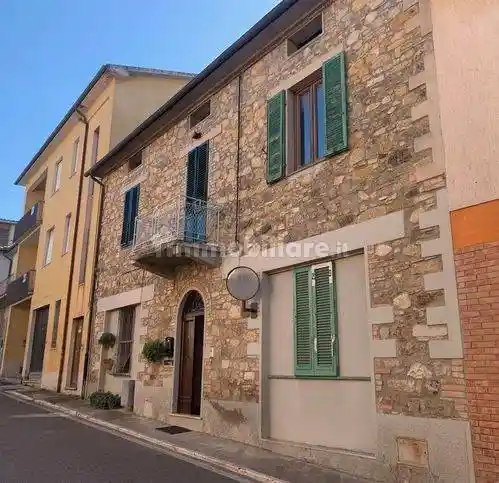 Appartamento in vendita a Cinigiano