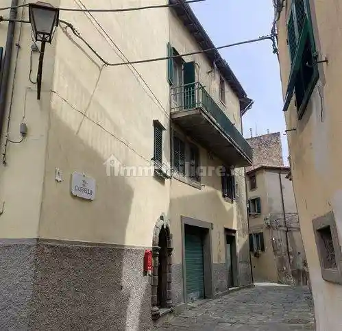 Casa indipendente in vendita a Castel del Piano