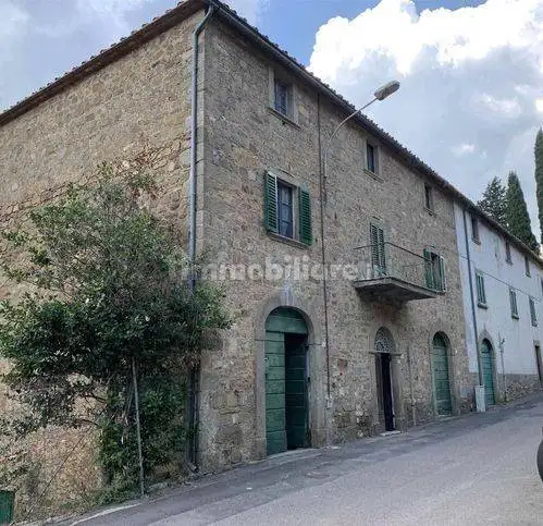 Villa in vendita a Seggiano