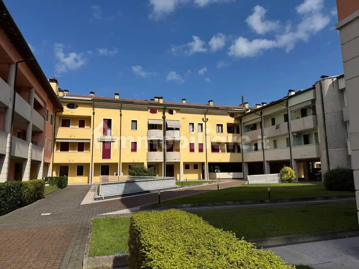 Appartamento in vendita a Villafranca di Verona