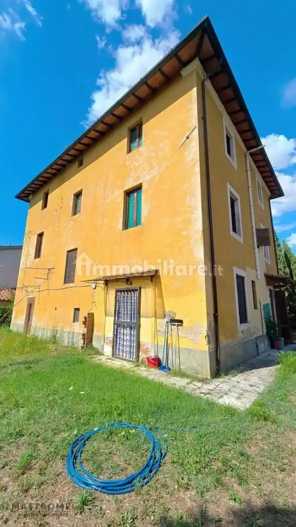 Villa in vendita a Castelfranco di Sotto