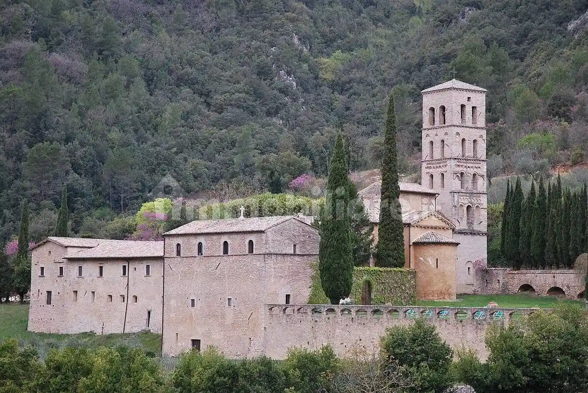 Casa indipendente in vendita a Ferentillo