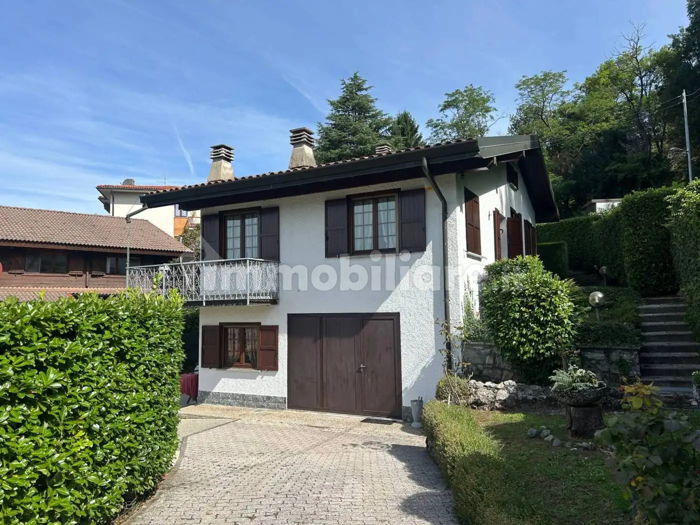 Villa in vendita a Cunardo