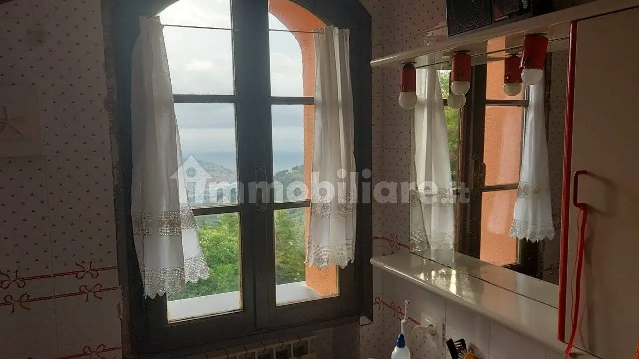 Appartamento in affitto a Imperia