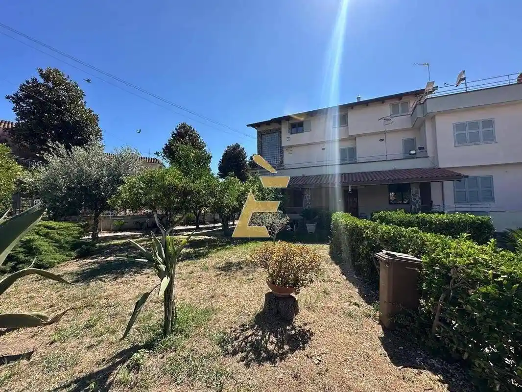 Quadrilocale via San Nullo, Licola Paese, Giugliano in Campania - foto 2