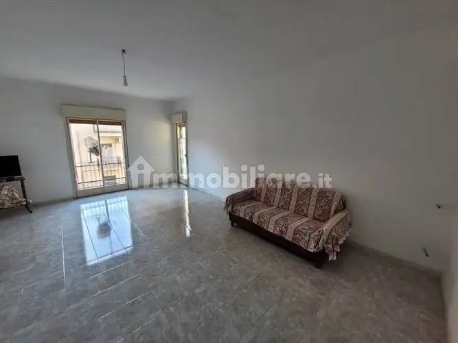 Quadrilocale via Francesco Crispi 556, Alì Terme - foto 3