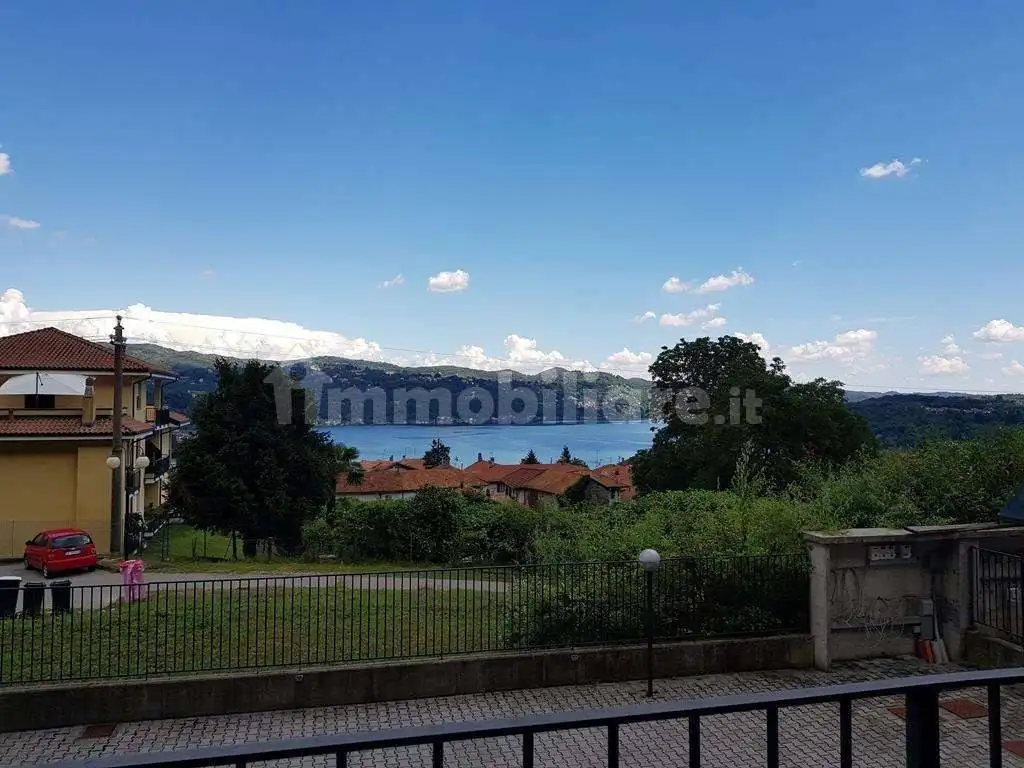 Appartamento in vendita a Pella