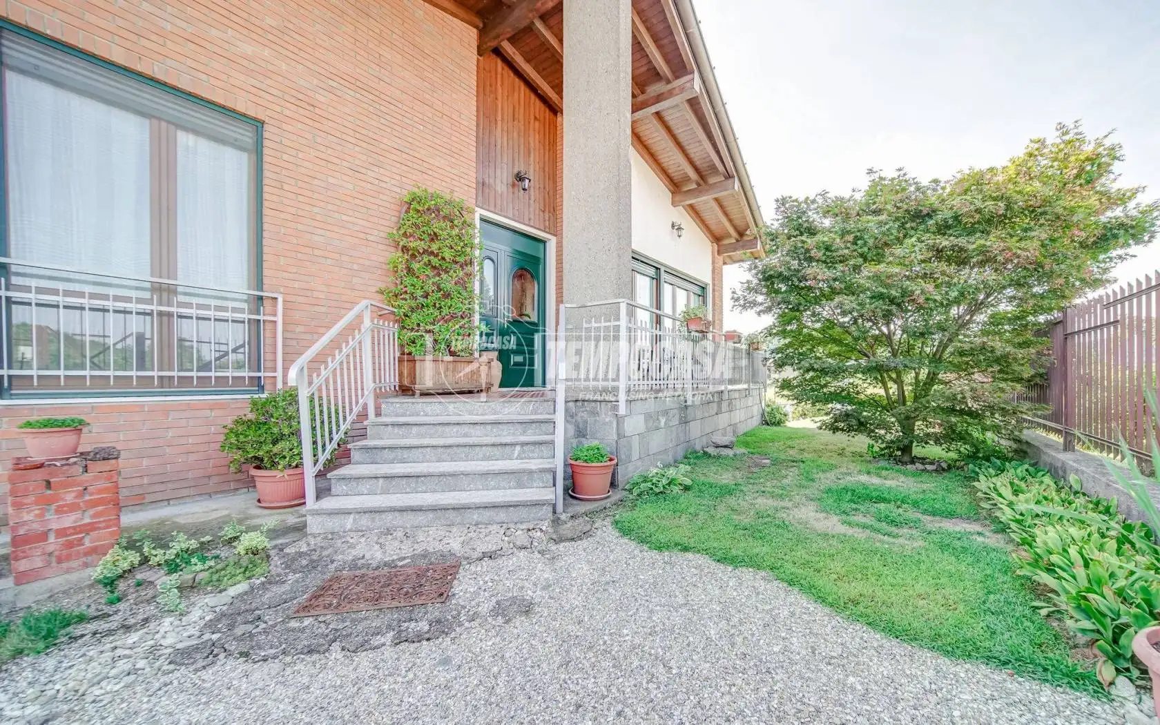 Villa in vendita a Mercallo