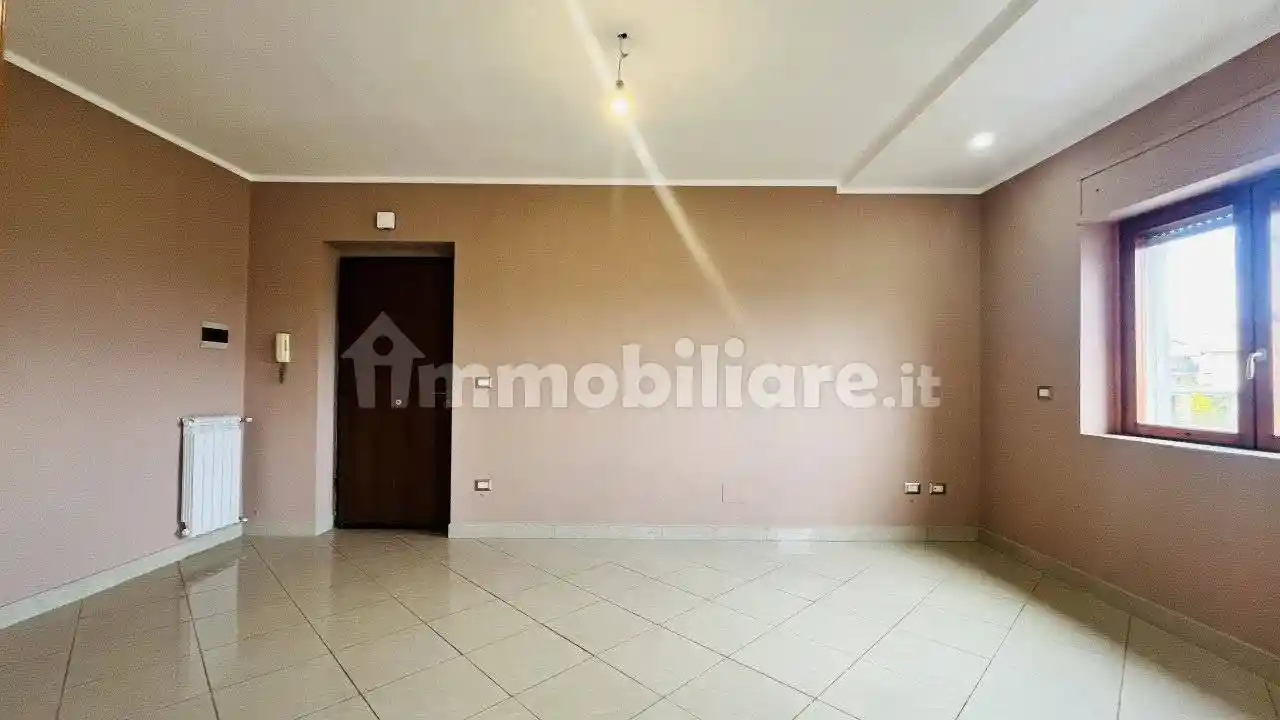 Trilocale via Antica Giardini, Giardini - Oasi Sacro Cuore, Giugliano in Campania - foto 4