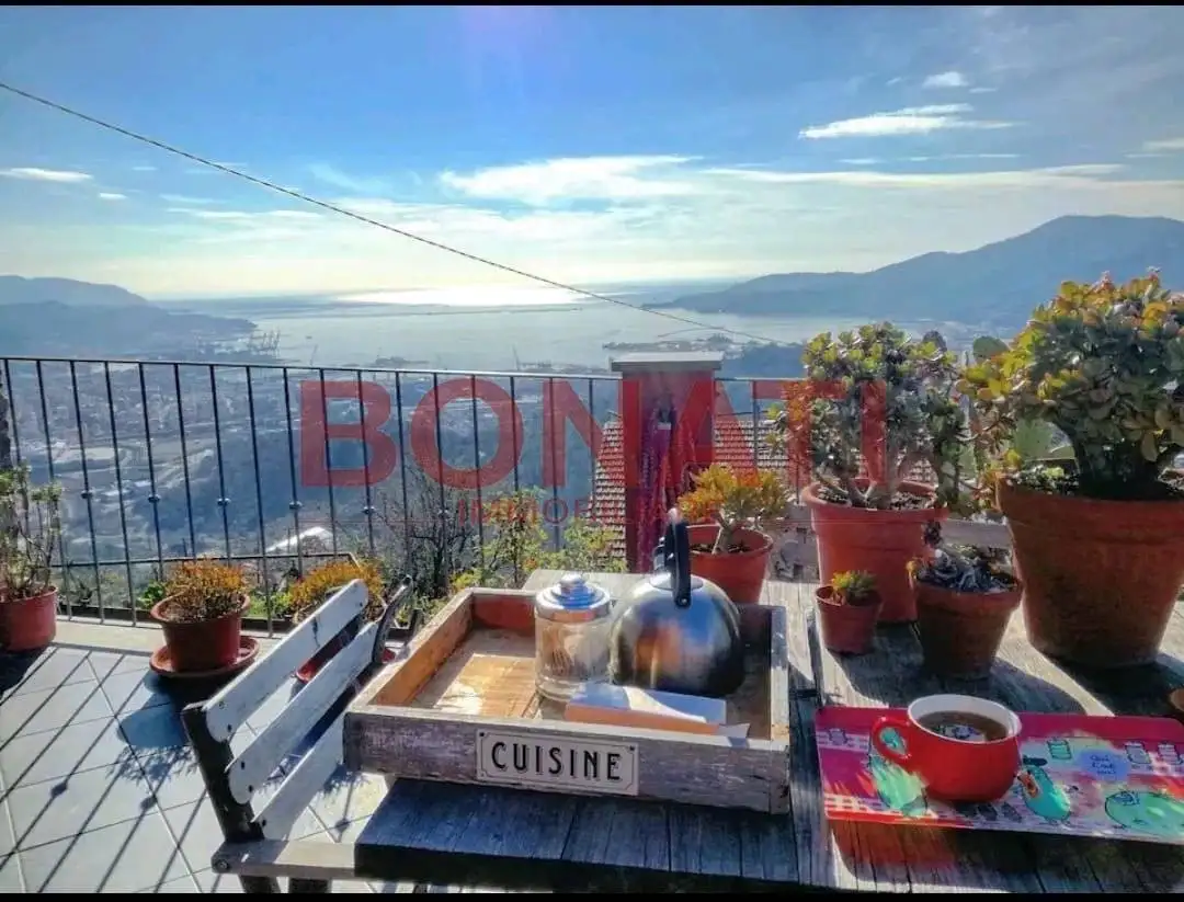 Casa indipendente in vendita a La Spezia