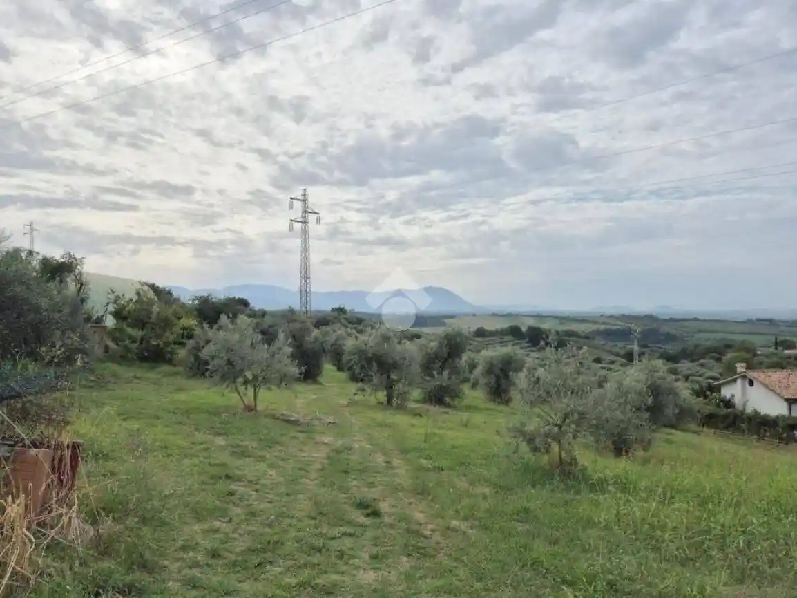Casa indipendente in vendita a Montopoli di Sabina