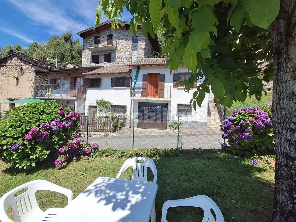 Rustico - Casale in vendita a Gera Lario