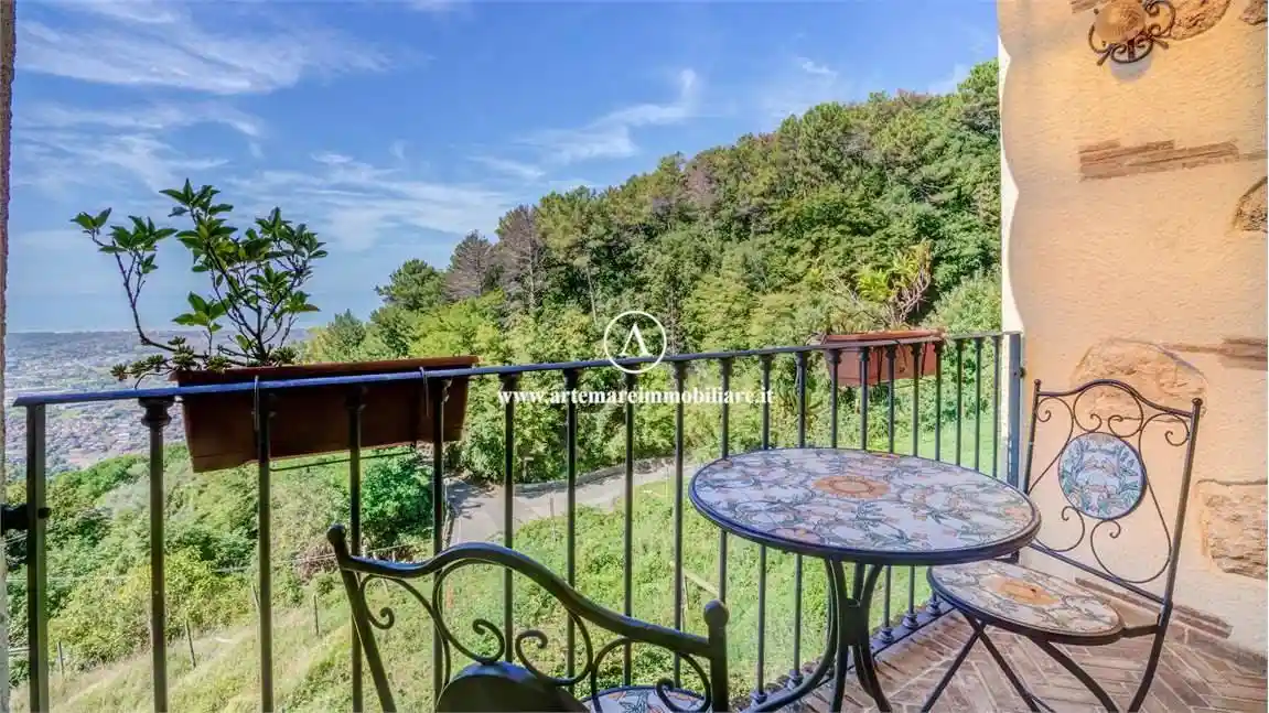 Villa in vendita a Pietrasanta