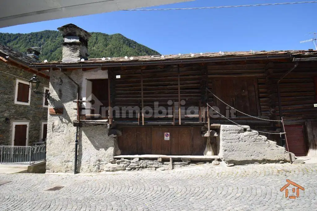 Rustico - Casale in vendita a Brusson