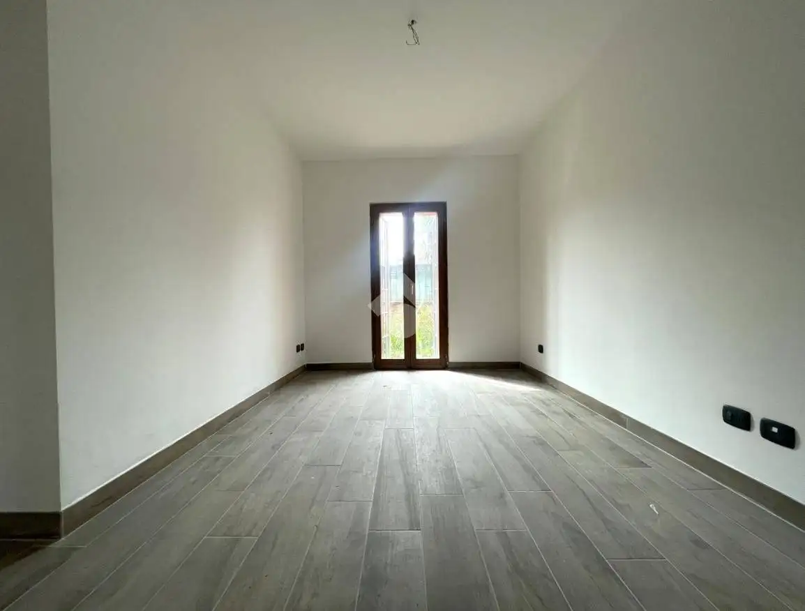 Trilocale via Don mario Bozzuffi 11, Centro, Corte de' Frati - foto 4