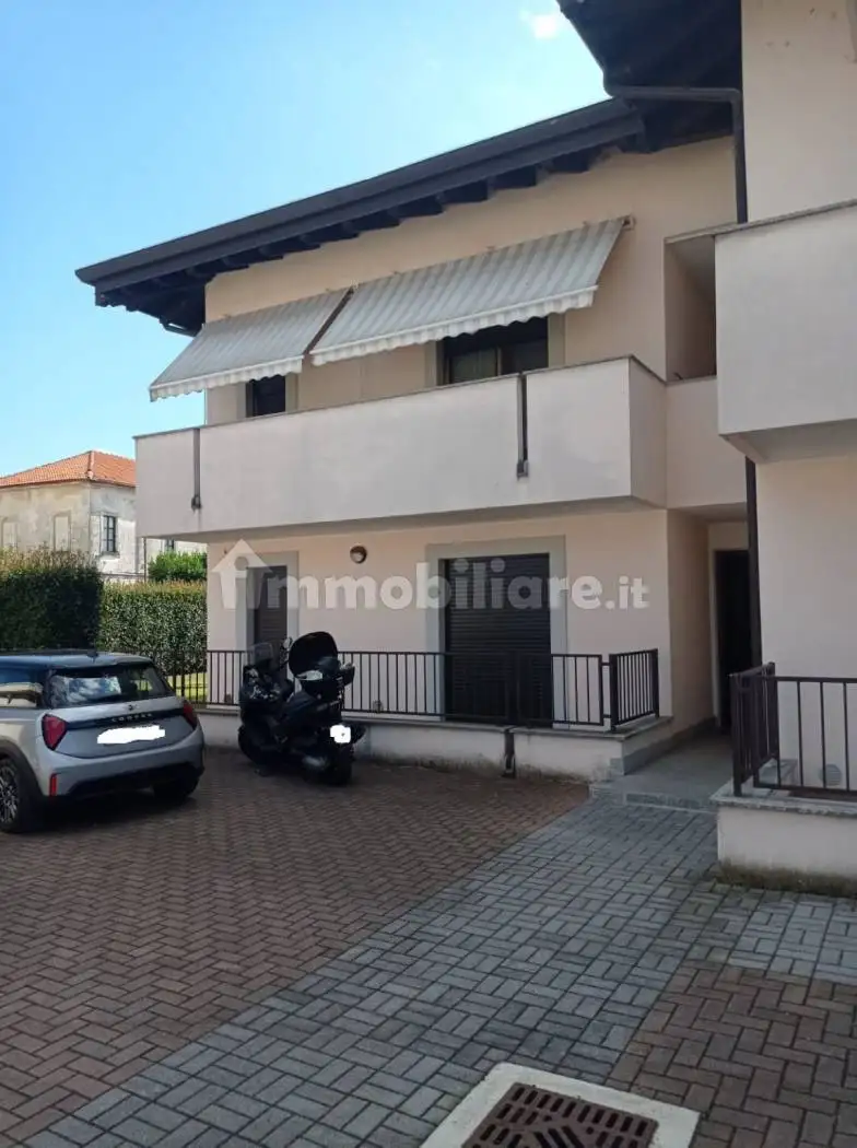 Appartamento in vendita a Momo