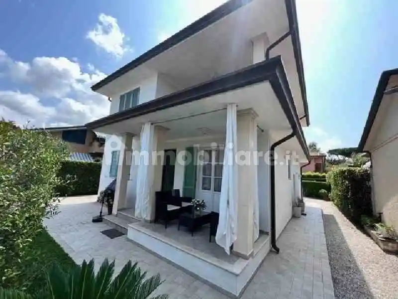 Villa in vendita a Pietrasanta