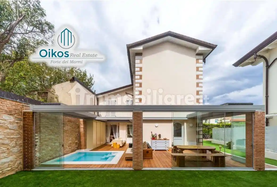 Villa in affitto a Forte dei Marmi