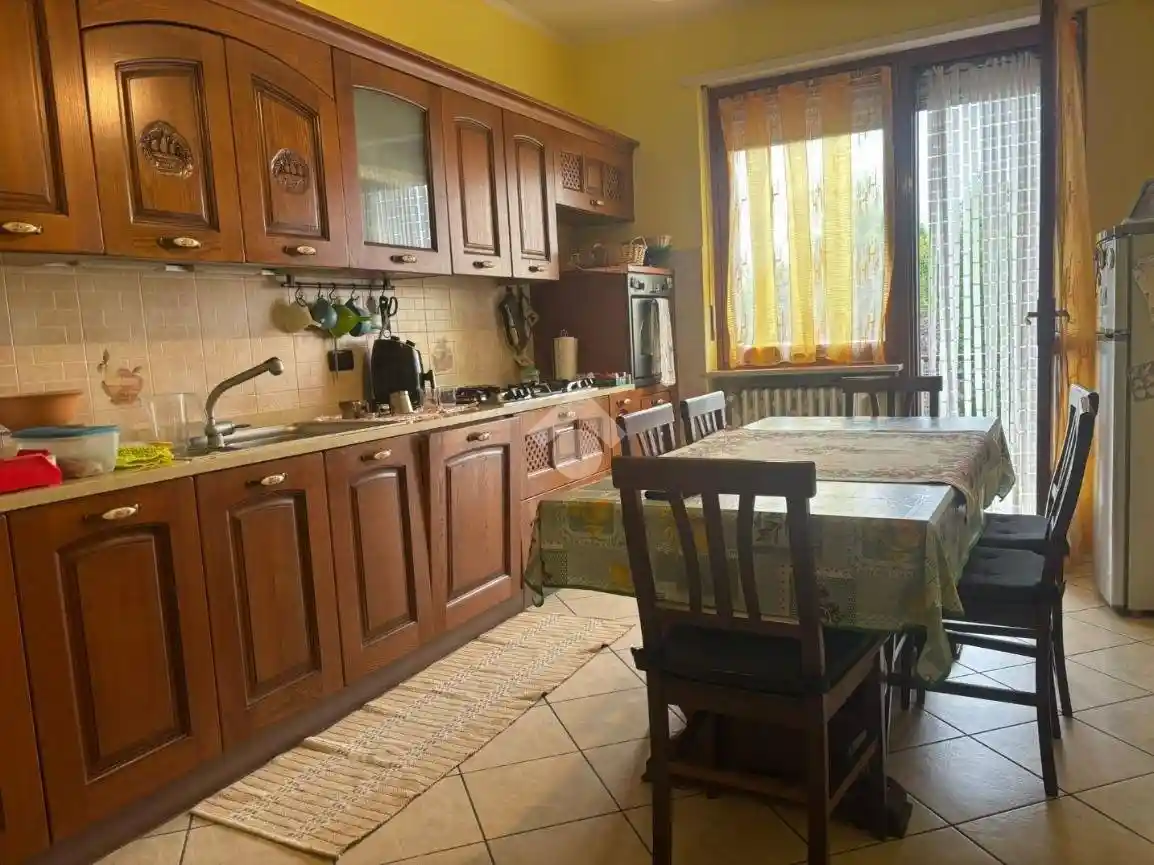 Trilocale via circonvallazione 22, Feletto - foto 2