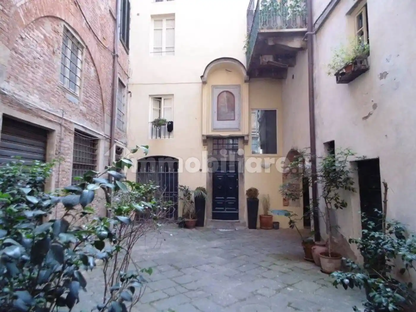 Appartamento in vendita a Lucca