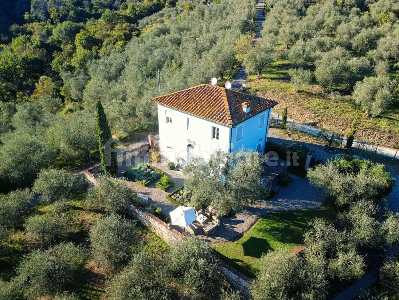 Villa in vendita a Lucca