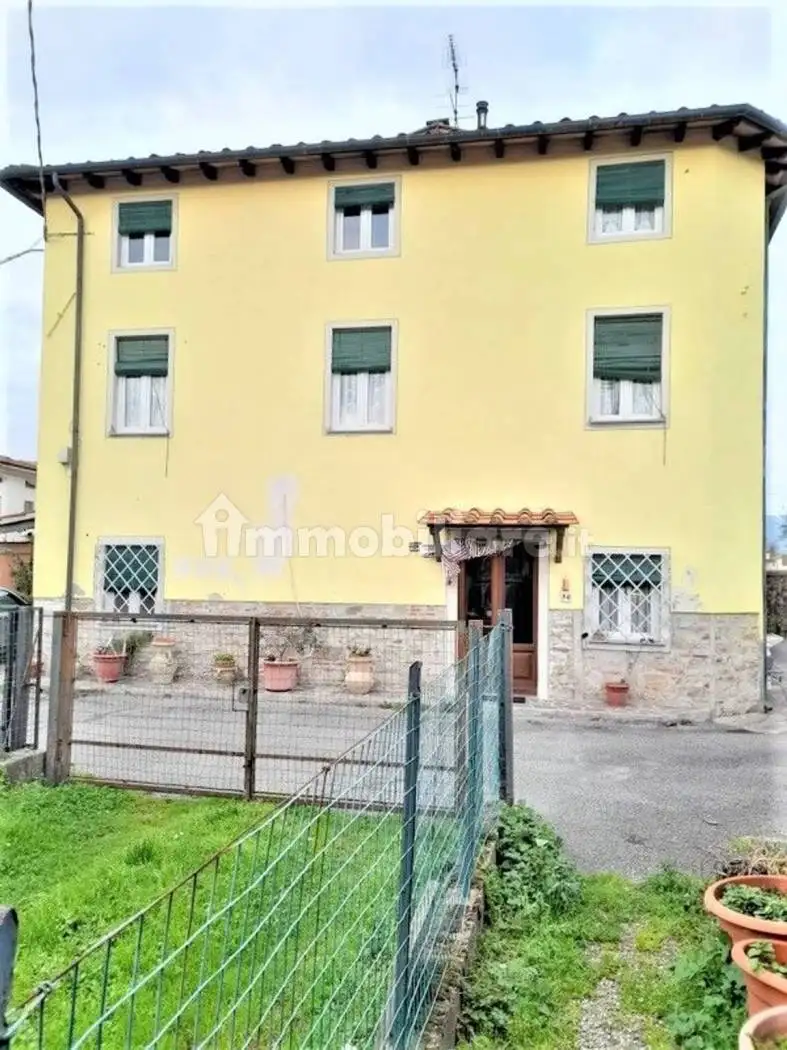 Villa in vendita a Capannori