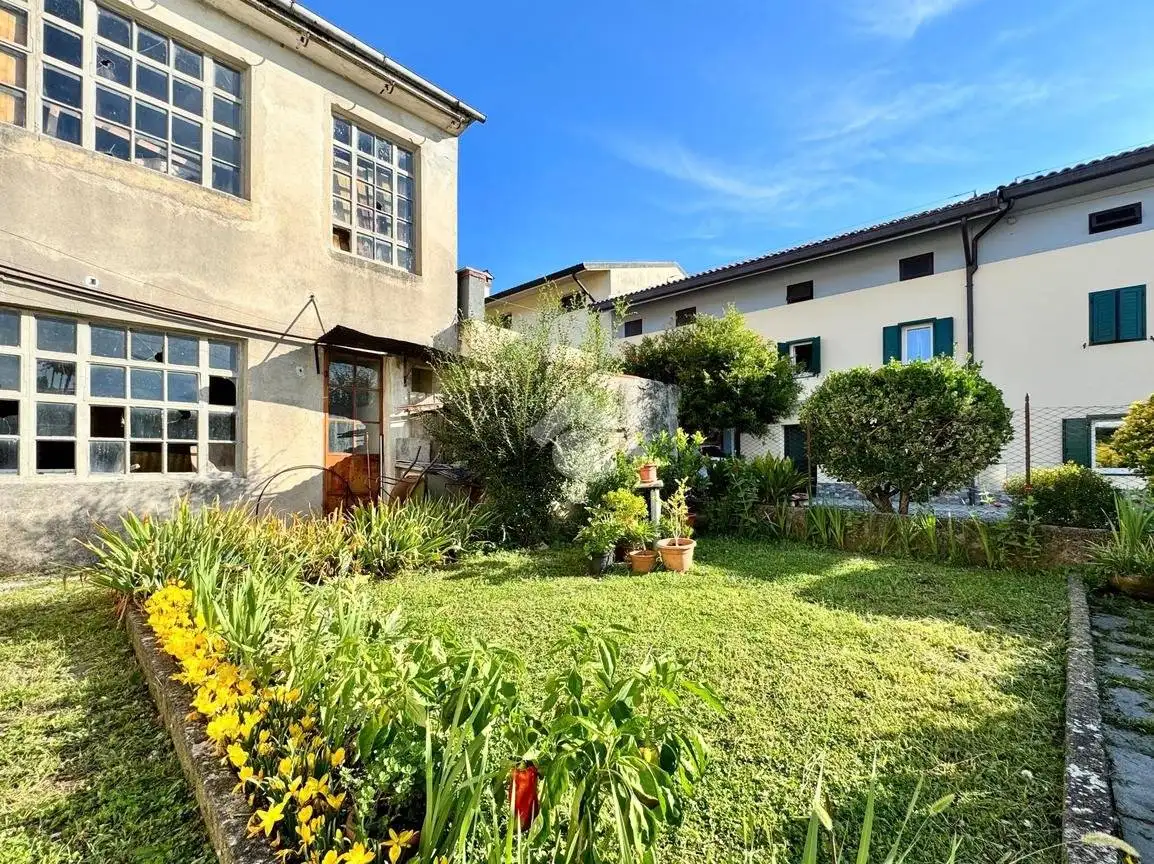 Casa indipendente in vendita a Corno di Rosazzo