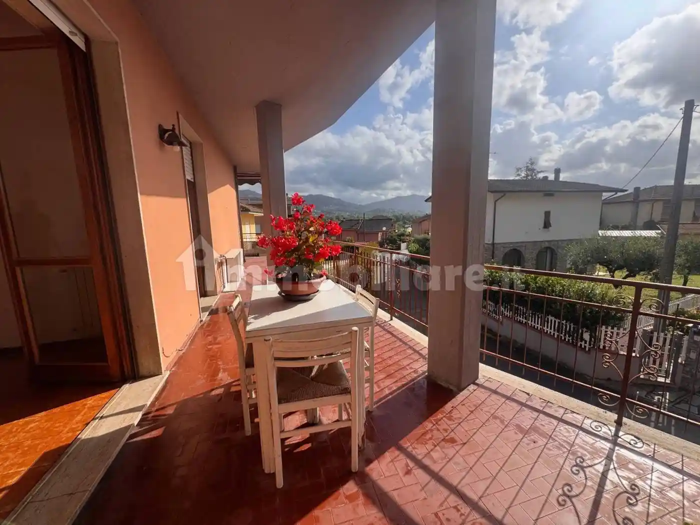 Appartamento in vendita a Follo