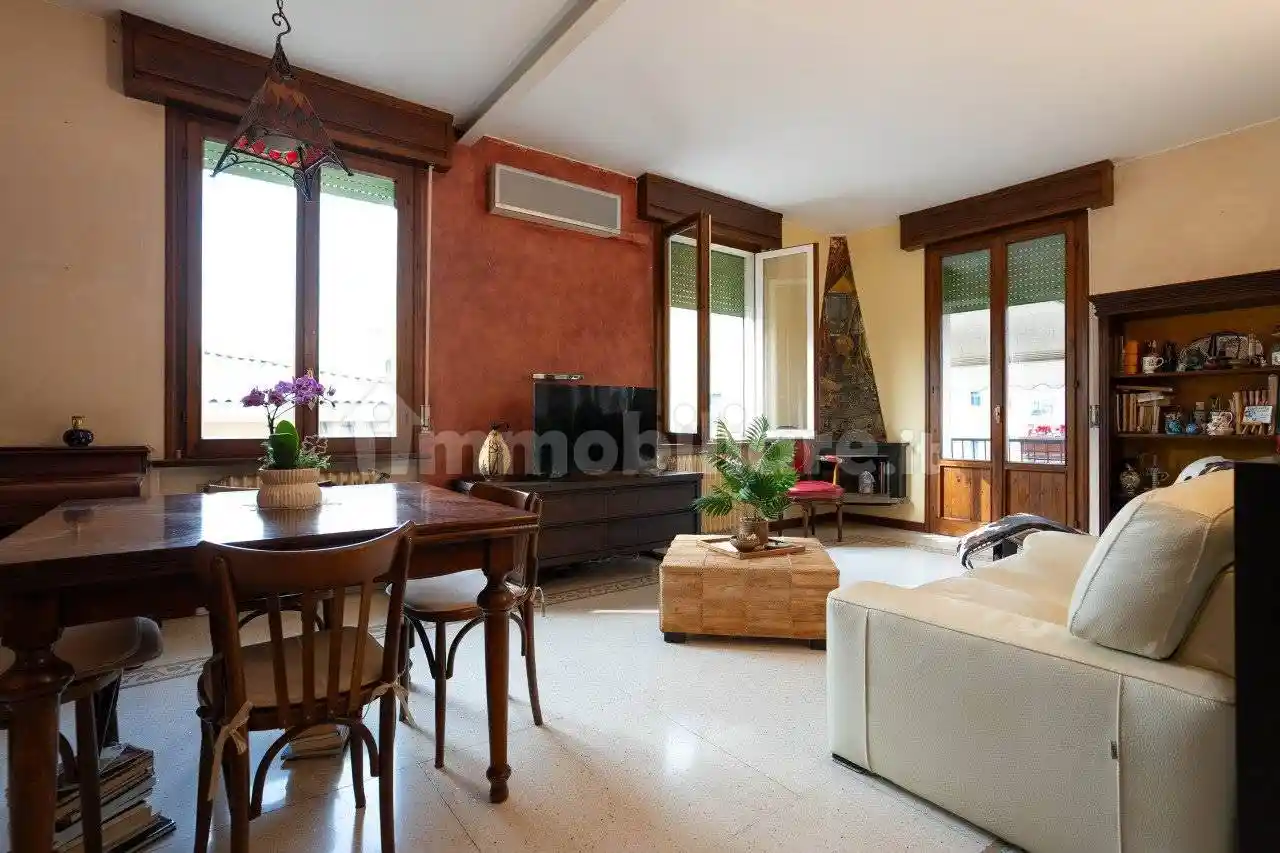 Appartamento in vendita a Parma