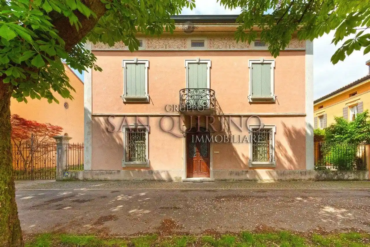 Villa in vendita a Boretto