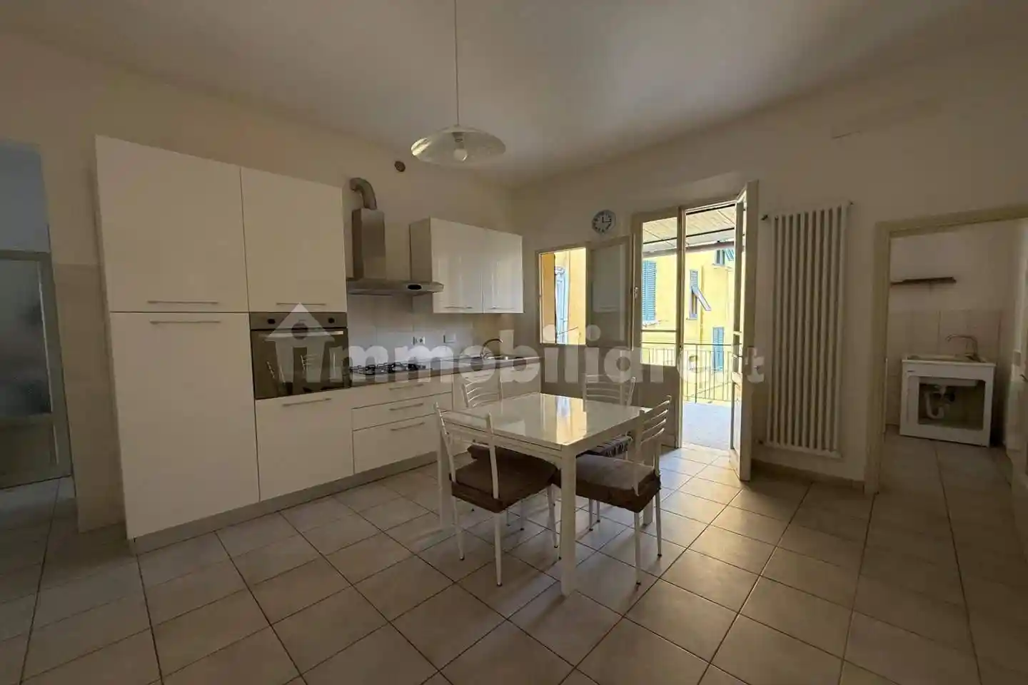 Trilocale ottimo stato, primo piano, Zona Mensa, Via Toscana, Certaldo - foto 2