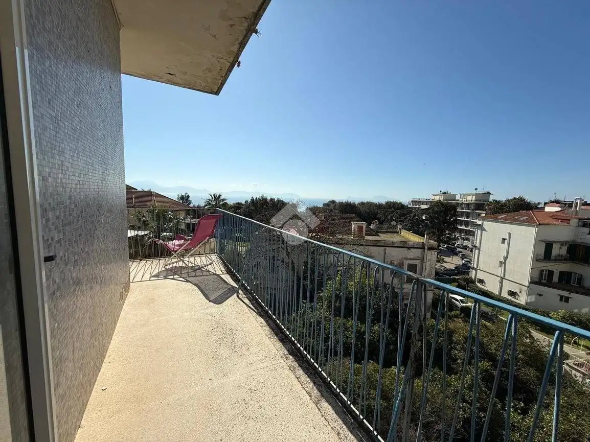 Appartamento in affitto a Napoli