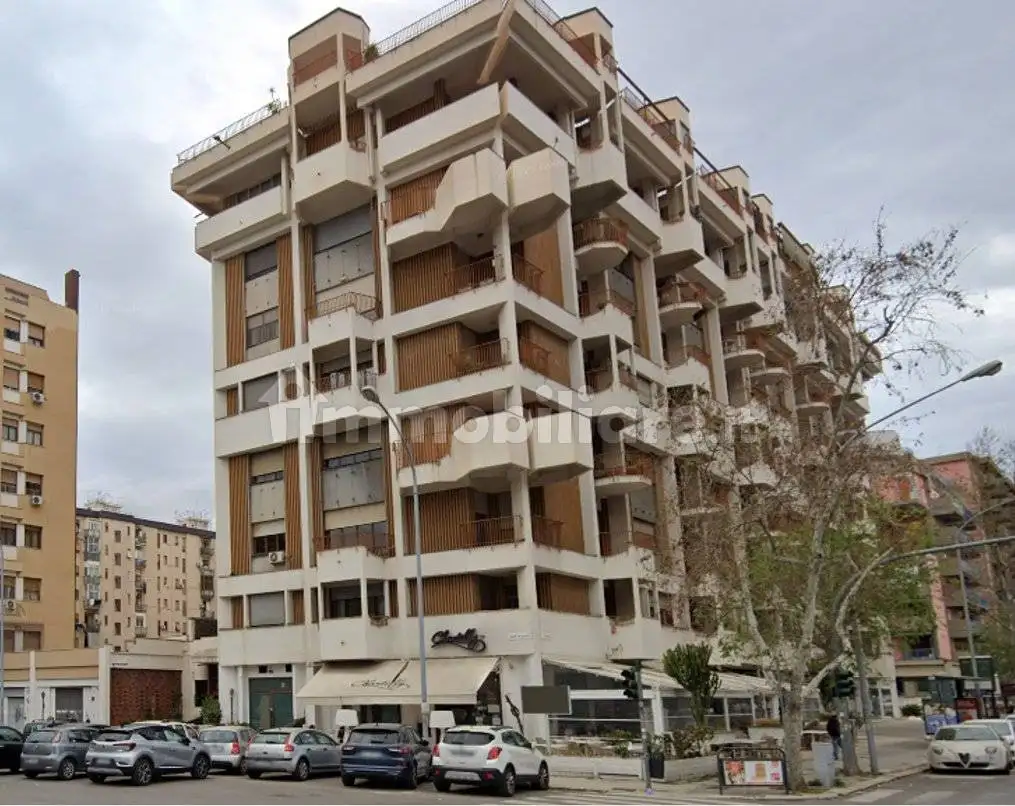 Appartamento in vendita a Palermo