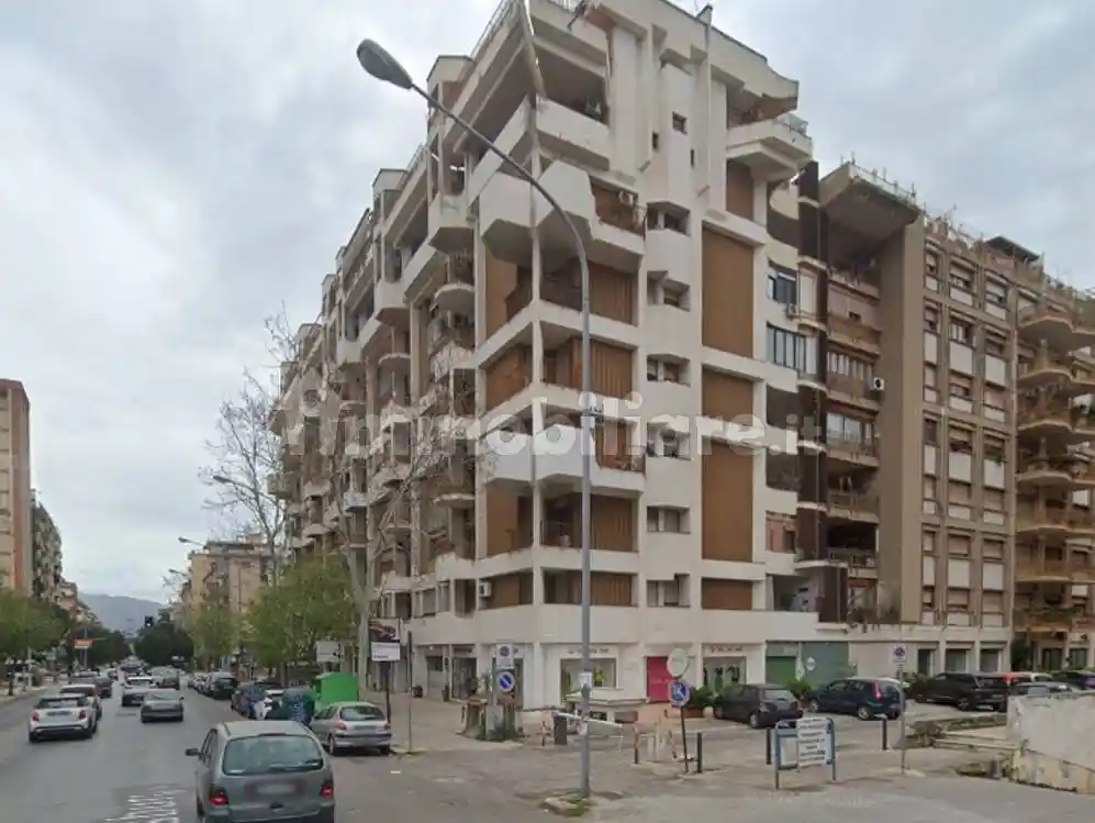 Appartamento via A. De Gasperi, Strasburgo - Belgio, Palermo - foto 2