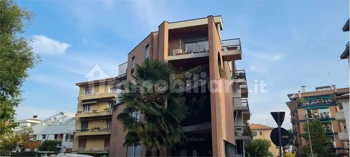 Quadrilocale largo rotonda Garibaldi, 10, Carpenedo - Bissuola, Venezia - foto 2