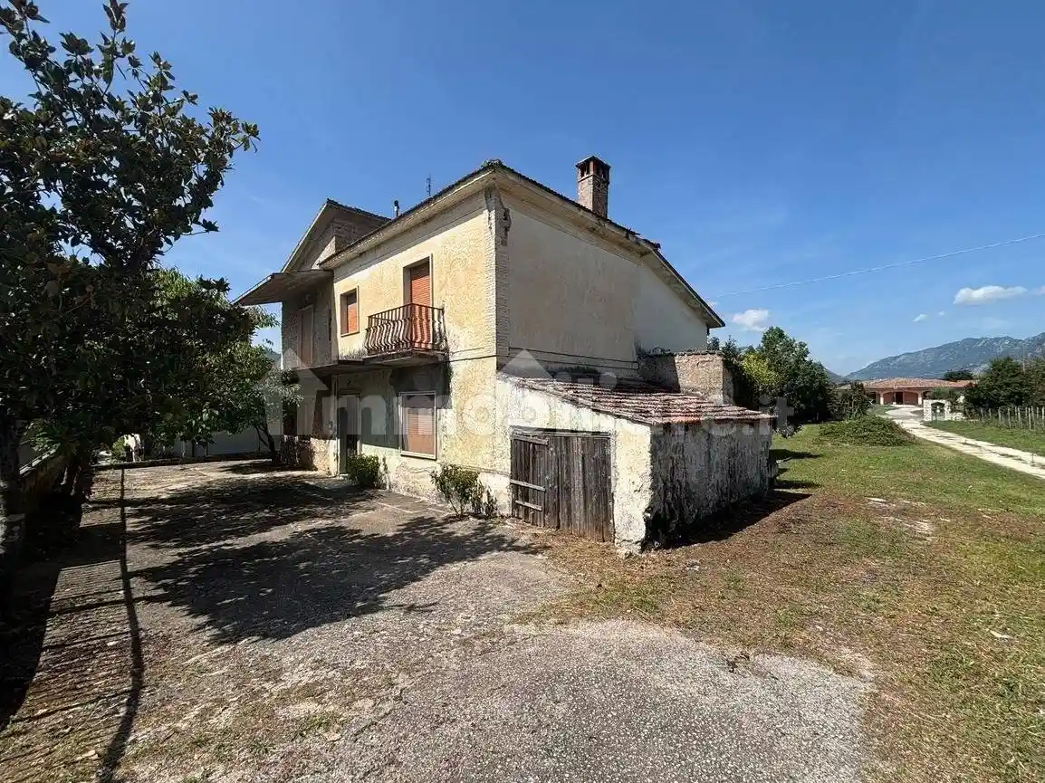 Casa indipendente in vendita a Cassino