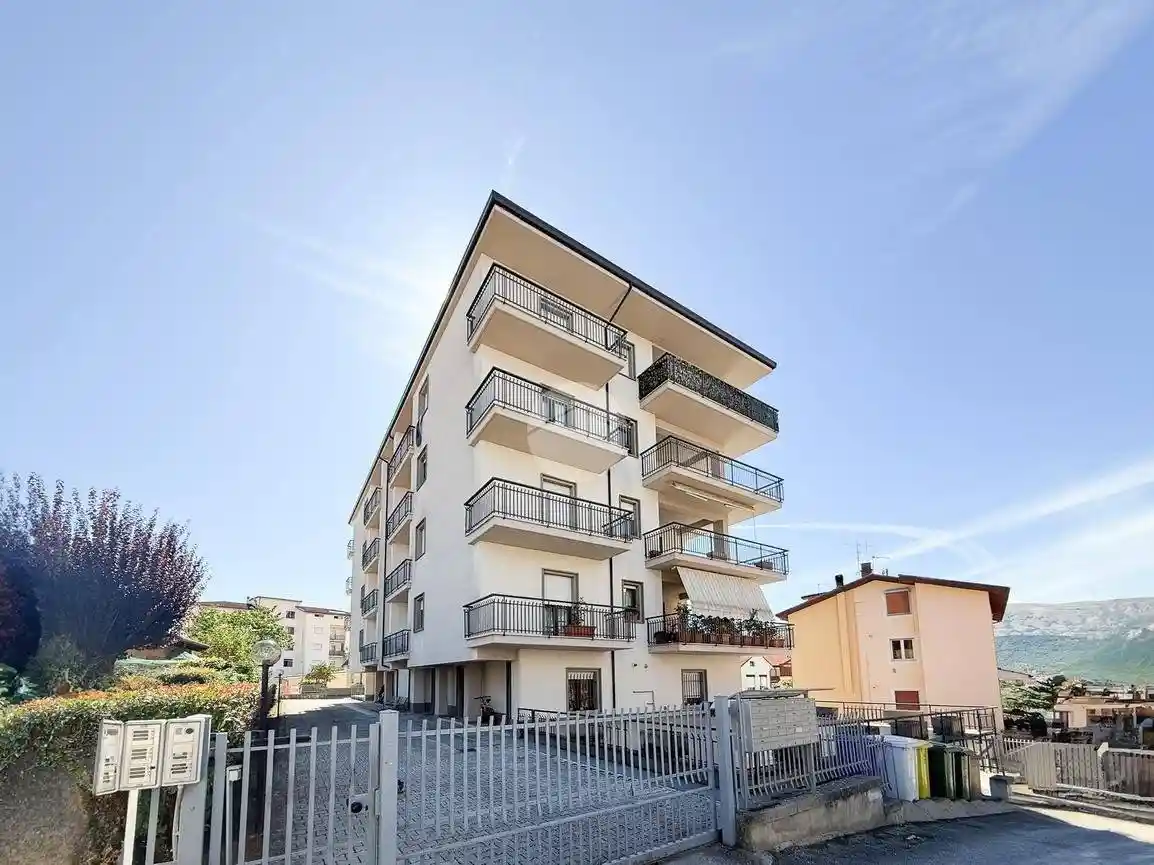 Trilocale via Della Conduttura II 11, Santa Barbara - San Sisto, L'Aquila - foto 2