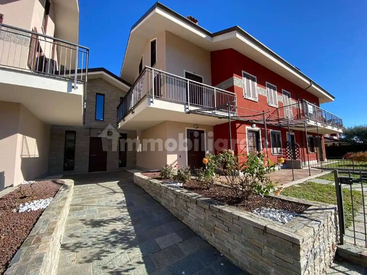 Trilocale via Pompeo Colajanni  6, Centro, Bricherasio - foto 2