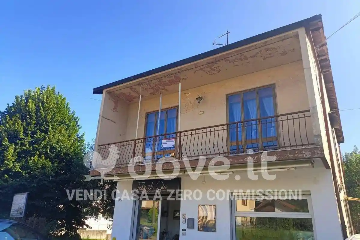 Villa in vendita a Besozzo