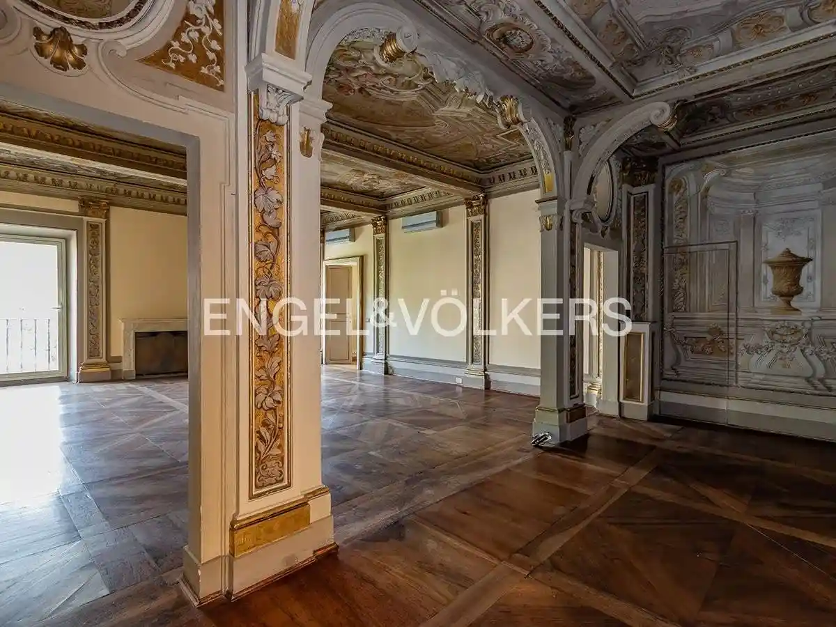 Palazzo - Edificio in Affitto - foto 2