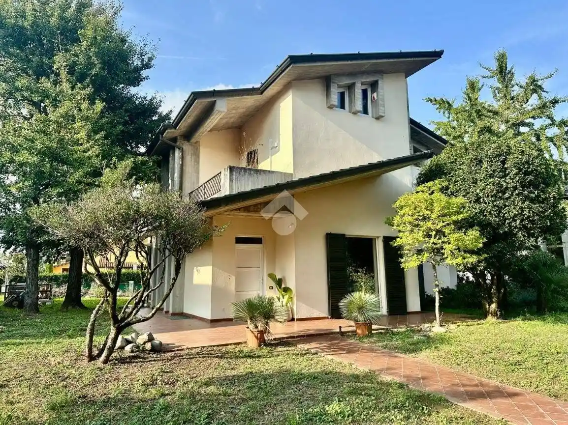 Villa in vendita a Martinengo