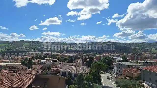 Appartamento in affitto a Tolentino