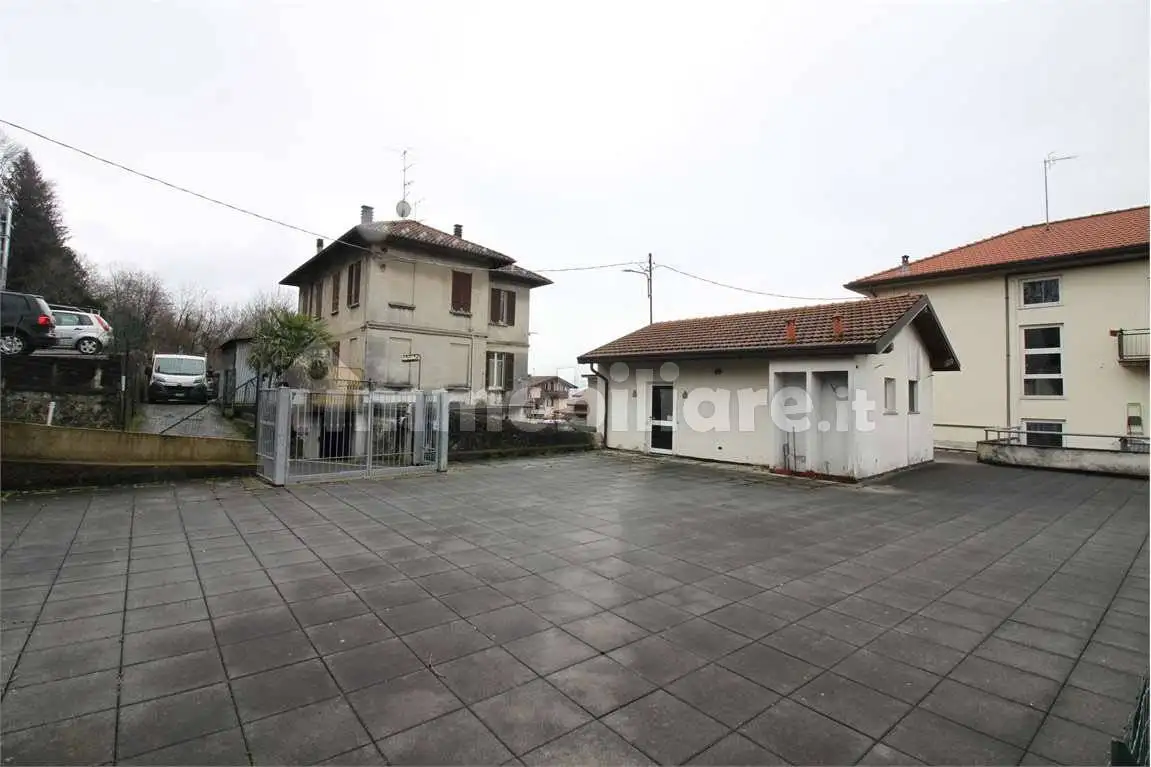 Appartamento in vendita a Senna Comasco