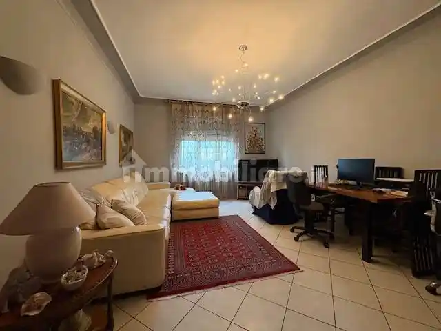 Appartamento in vendita a Piacenza