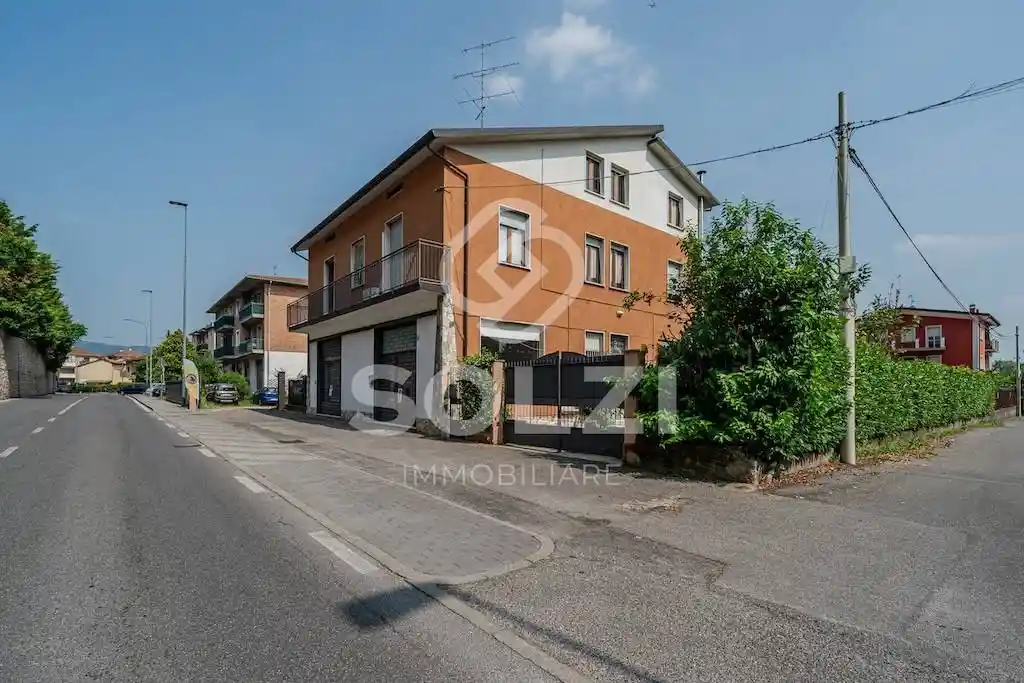 Appartamento in vendita a Brescia