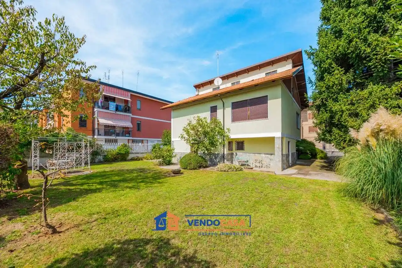 Villa in vendita a Leinì