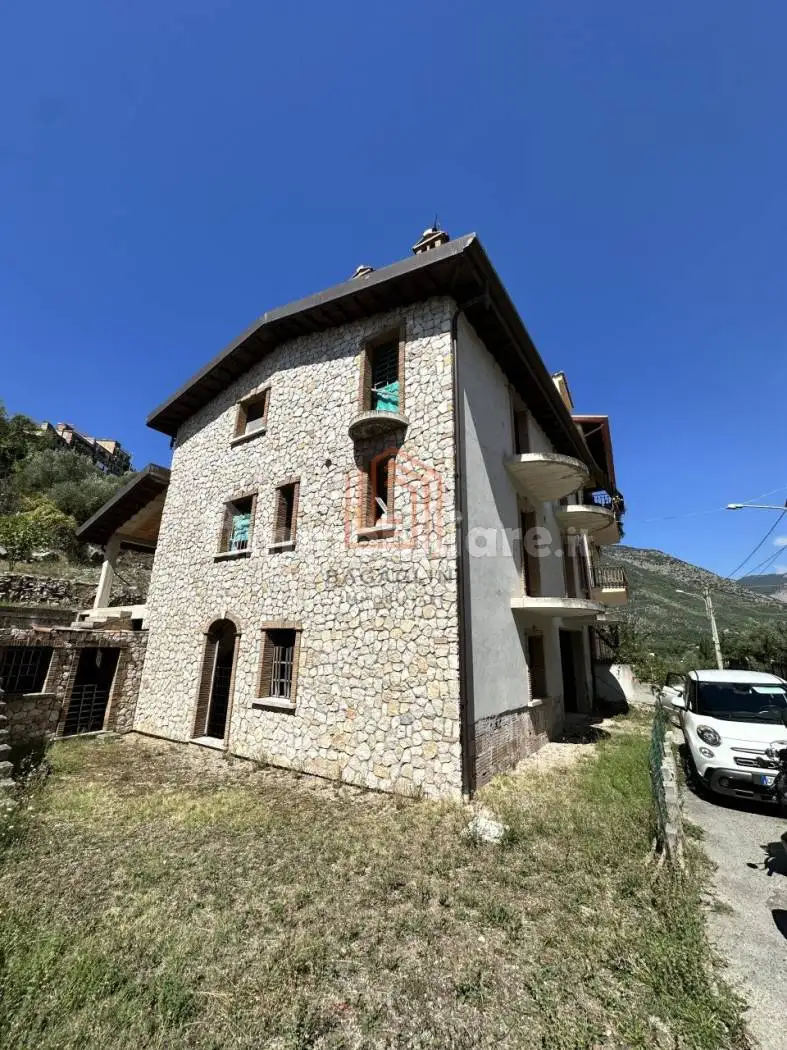 Rustico - Casale in vendita a Roccagorga