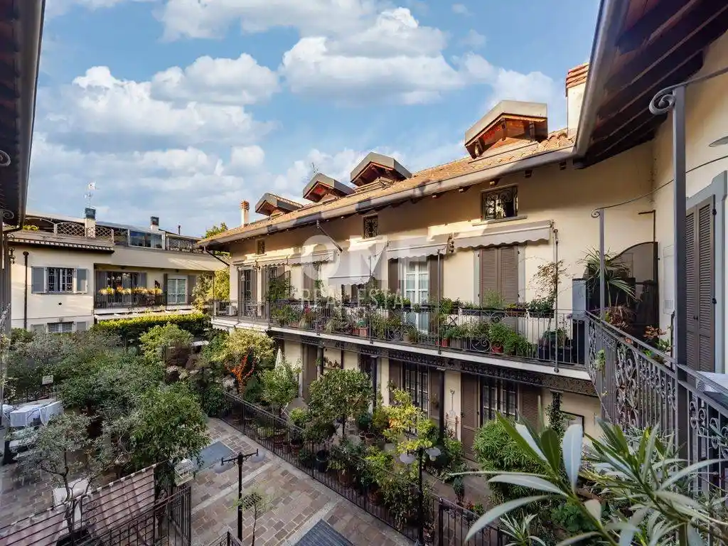 Appartamento via Gaetano Donizetti 16, Parco, Monza - foto 2